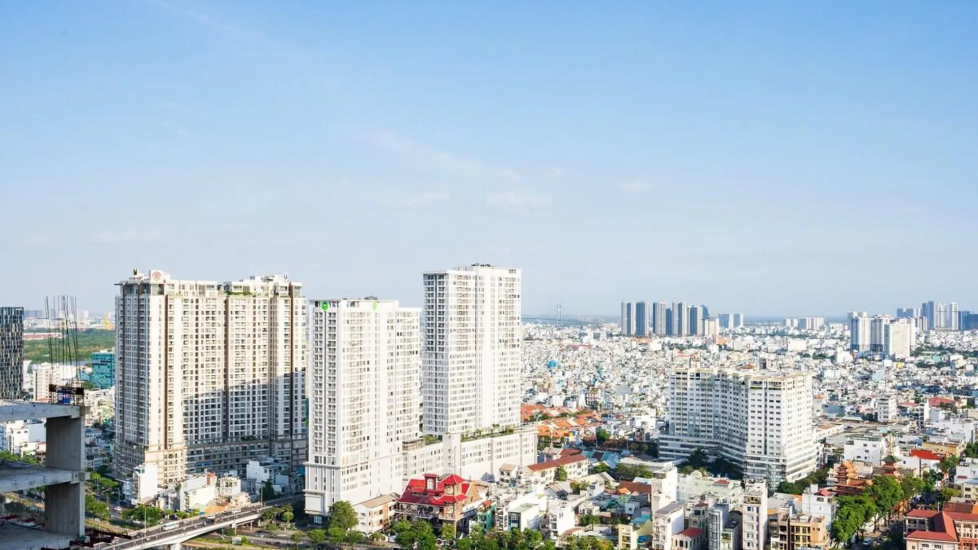 호치민 4군의 프라이빗 하우스 (100m², 침실 3개, 프라이빗 욕실 2개) 3성급 싱글룸 레스토랑