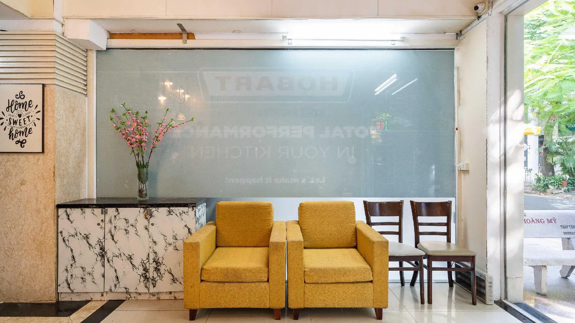 호치민 벨빌라 컴포트 스테이즈 SECC 근처 구 코지 호텔 4성급 호텔 레스토랑