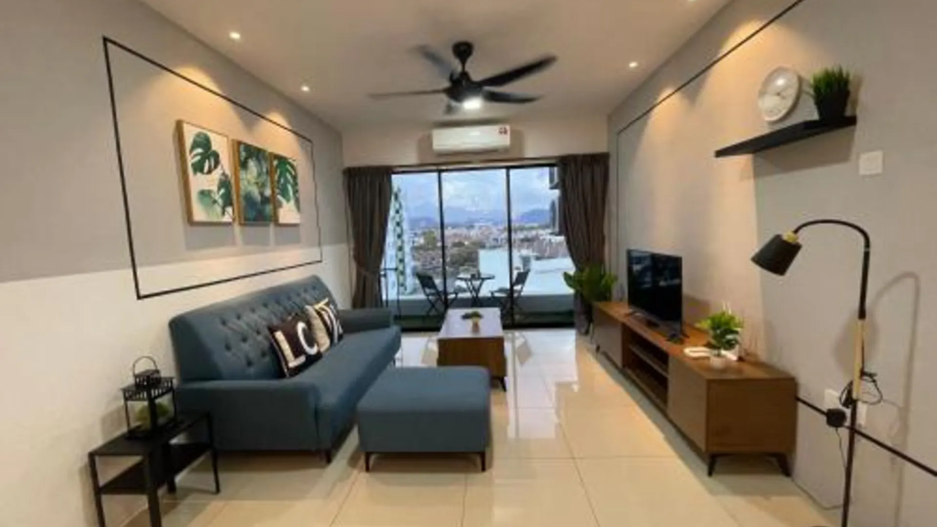 이포 Manhattan Premium Suites by IWH Suites 5성급 게스트하우스 로비