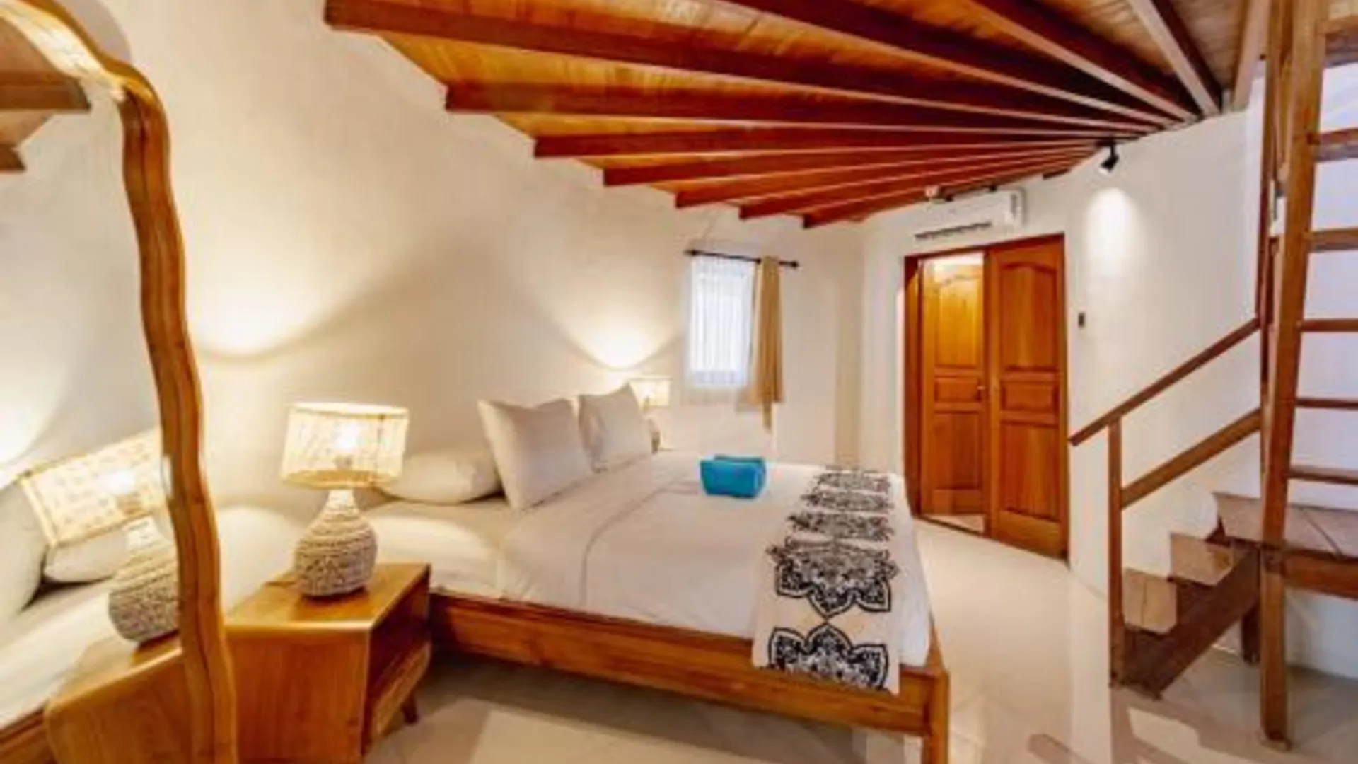 발리 Hemma Human Home 4성급 게스트하우스 스위트룸