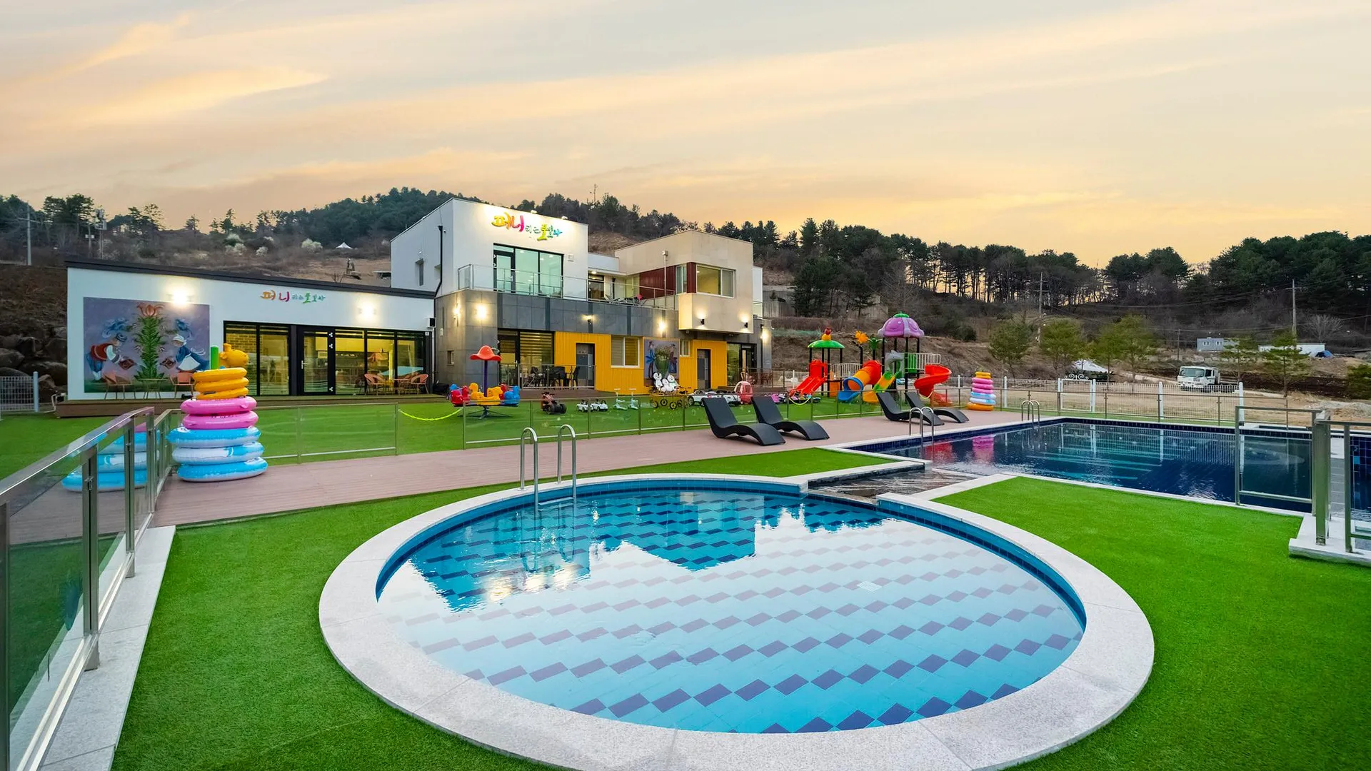 가평 가평 퍼니키즈풀빌라 2성급 게스트하우스 객실