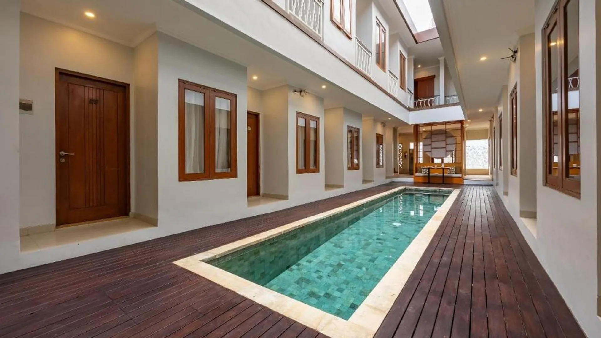 발리 코브 빈 스테이 페타누 3성급 호텔 로비