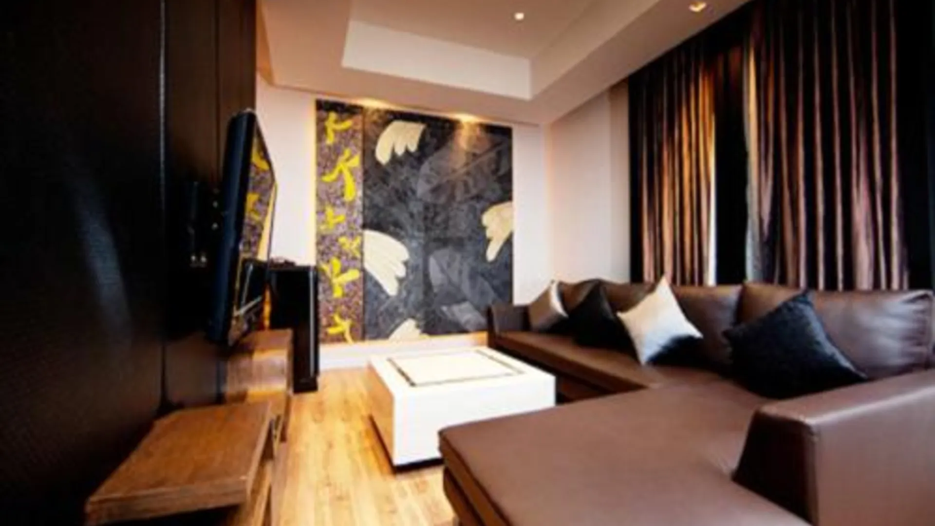 방콕 씨암 스와나 호텔 3성급 호텔 스위트룸