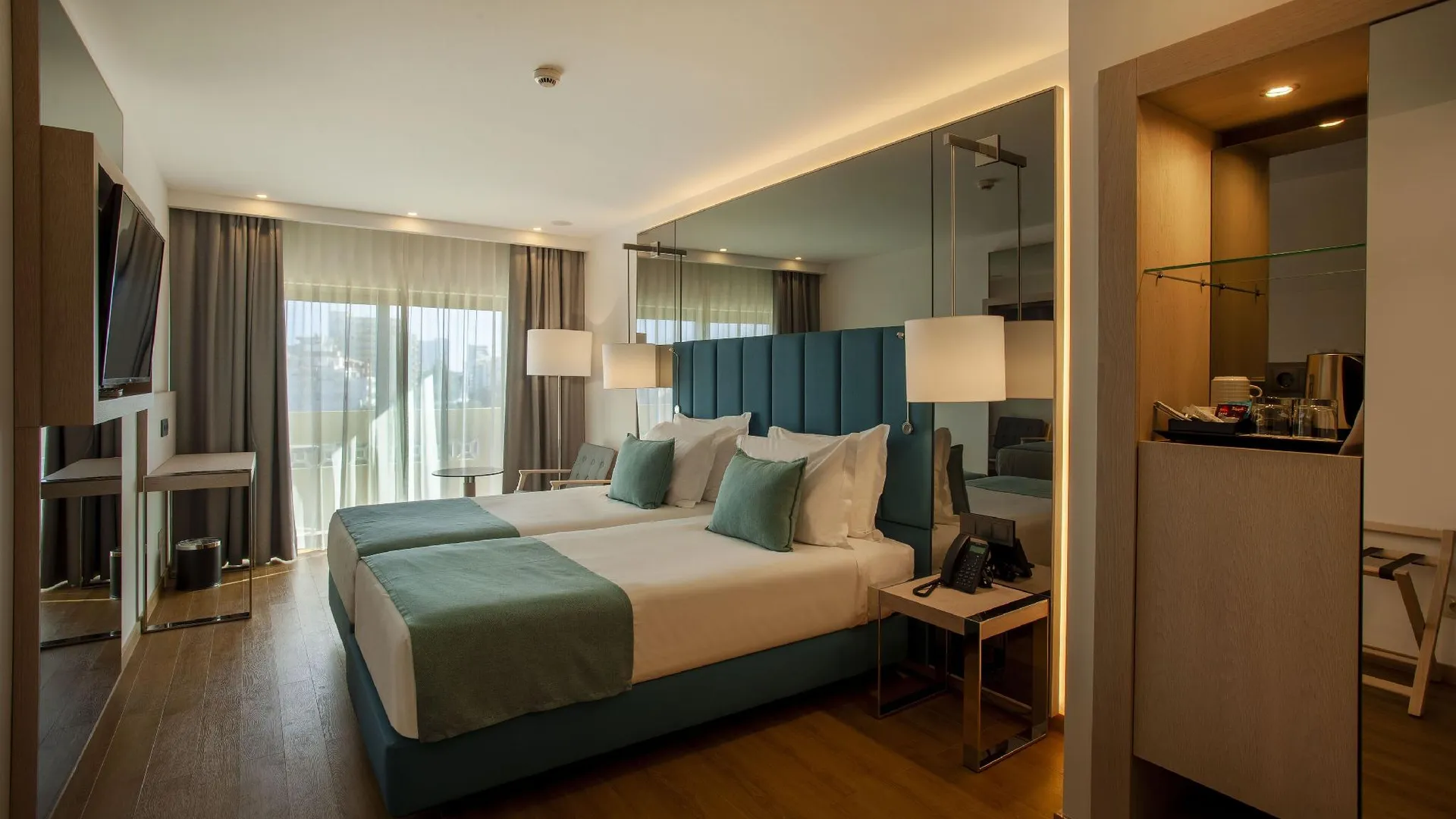 포르티망 투림 프레지덴테 호텔 4성급 호텔 스위트룸