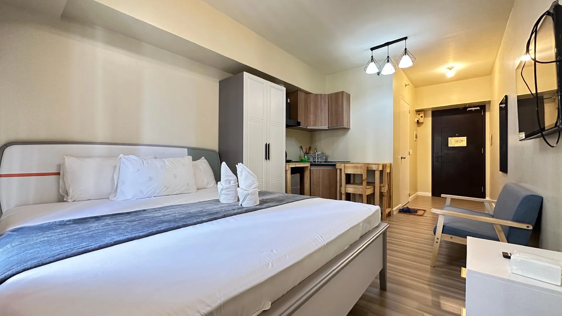 세부 Cebu Avida Riala T1 2511 IT Park 2성급 게스트하우스 스위트룸