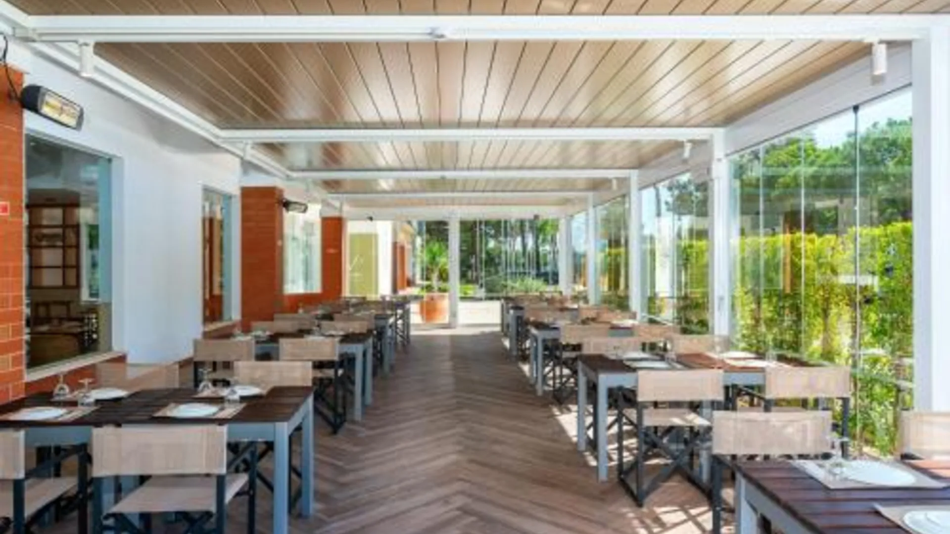 알부페이라 AP Victoria Sports & Beach 4성급 호텔 레스토랑