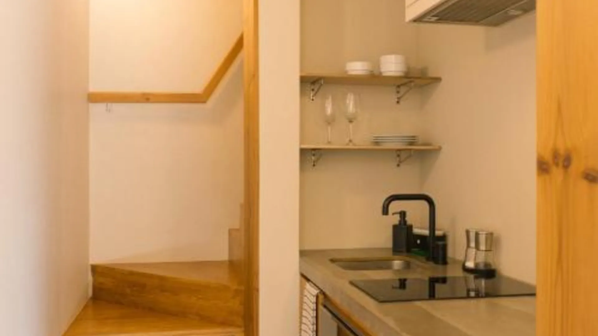 포르투 모우코 호텔 - 스테이, 리슨 앤 플레이 4성급 호텔 전망