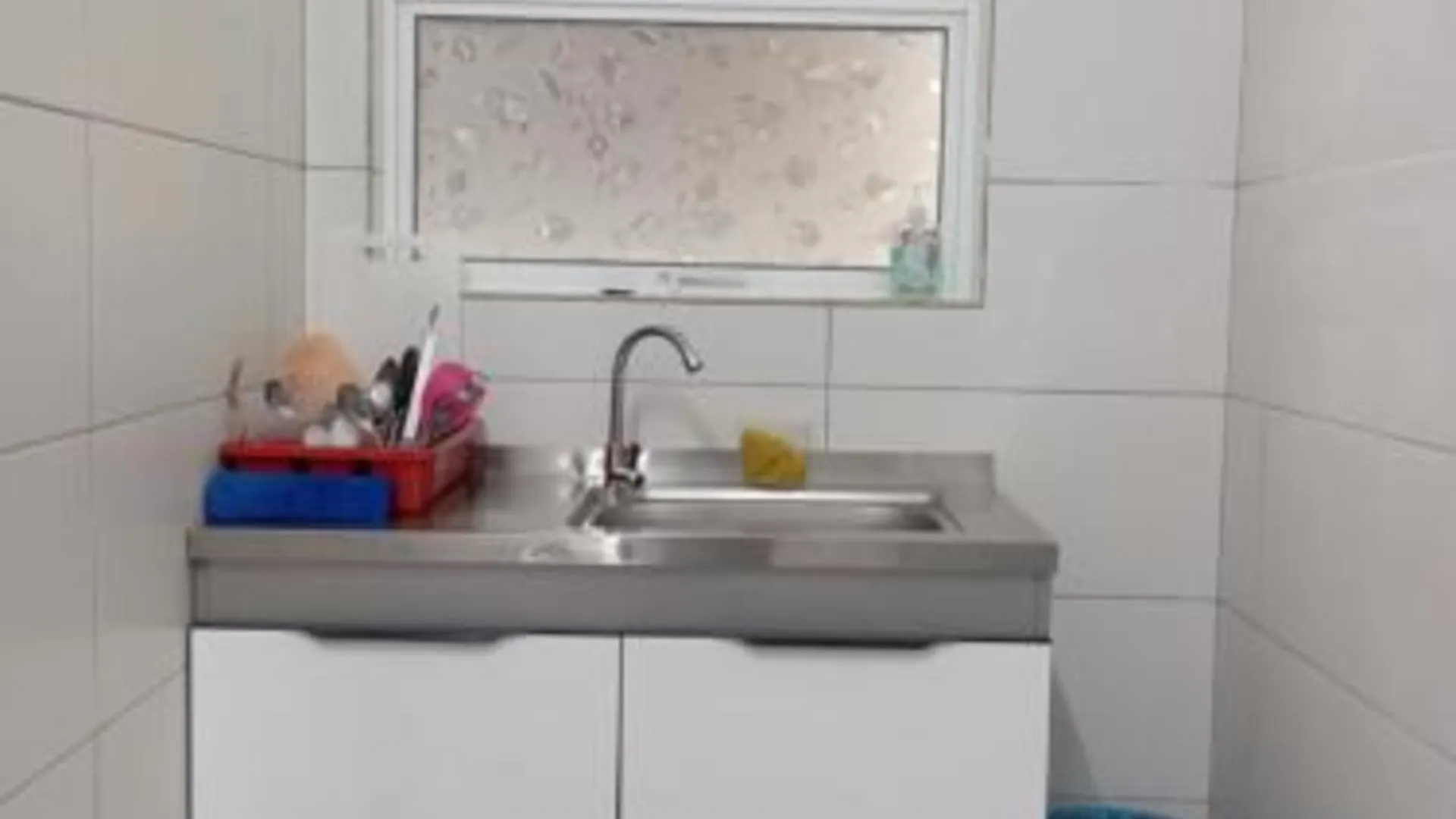 코타바루 바촉의 아파트먼트 (m², 침실 3개, 프라이빗 욕실 2개) 2성급 게스트하우스 전망