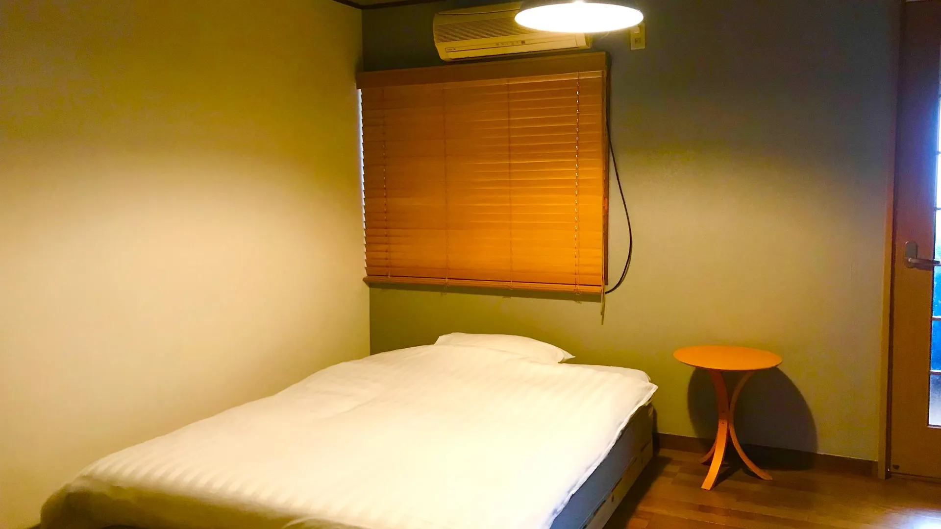 오사카 나우 트래블 신오사카 1성급 호텔 객실