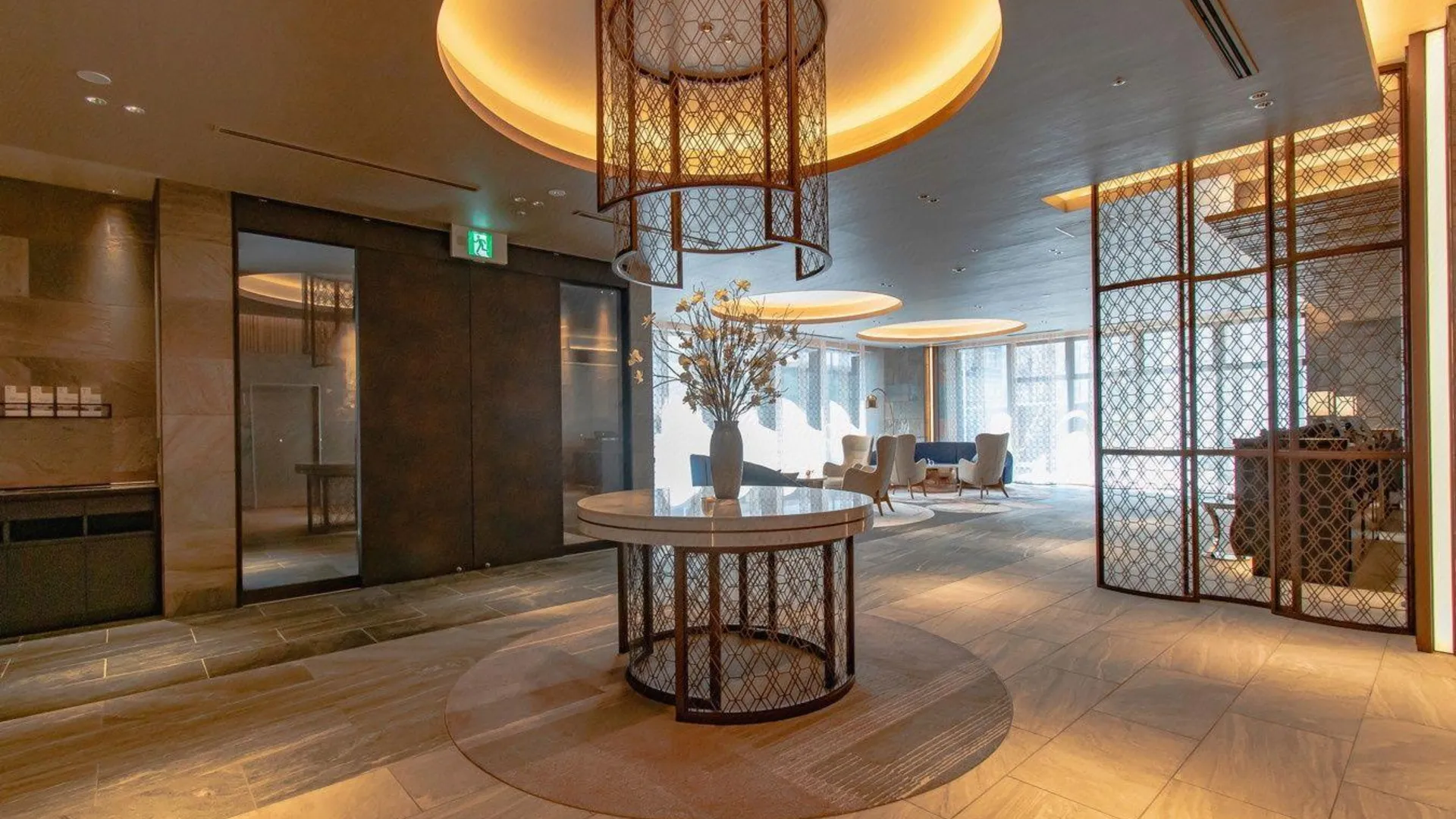 오사카 다이와 로이넷 호텔 오사카 사카이스지 혼마치 프리미어 4성급 호텔 외관