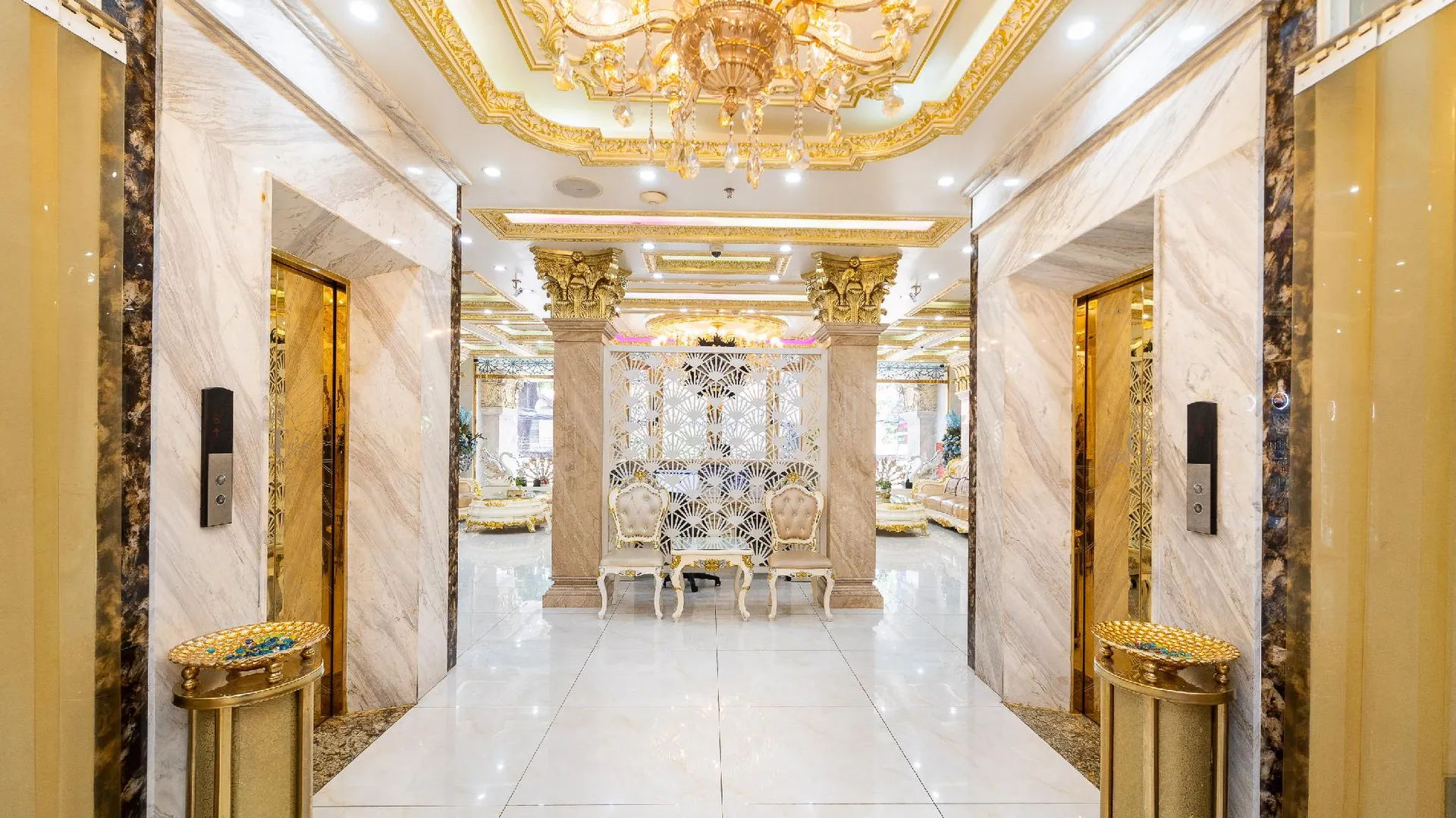 호치민 벨빌라 반한몰 근처 구 꾸엉탄 3 호텔 3성급 호텔 외관