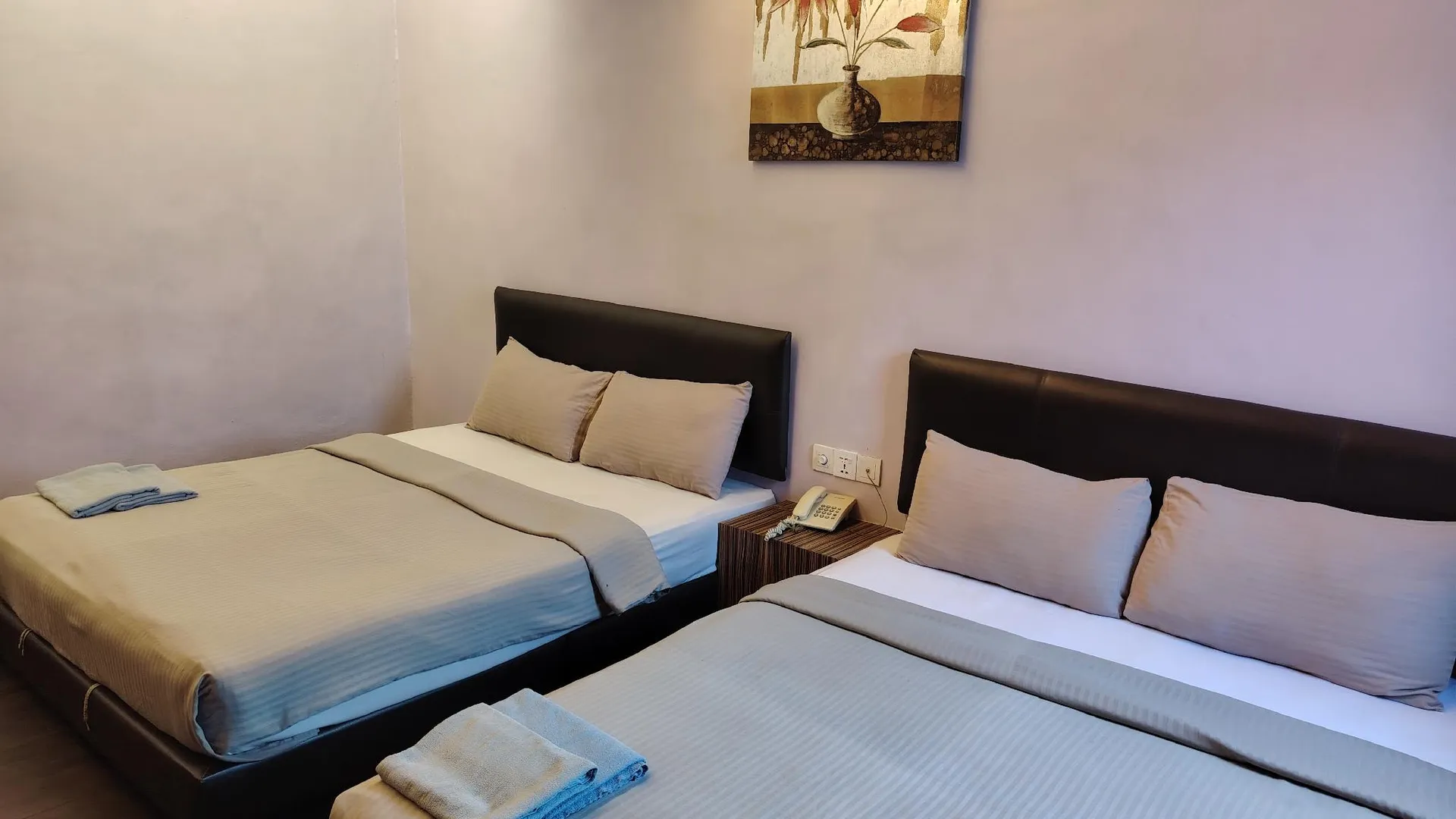 조호바루 / 조호르바루 뉴랜드 호텔 바이 아든스 - 타만 펠랑이, JB 2성급 호텔 스위트룸