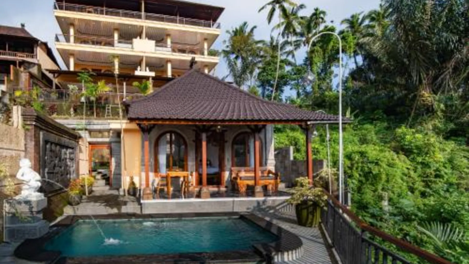 발리 캄푸한 세바투 리조트 4성급 호텔 객실