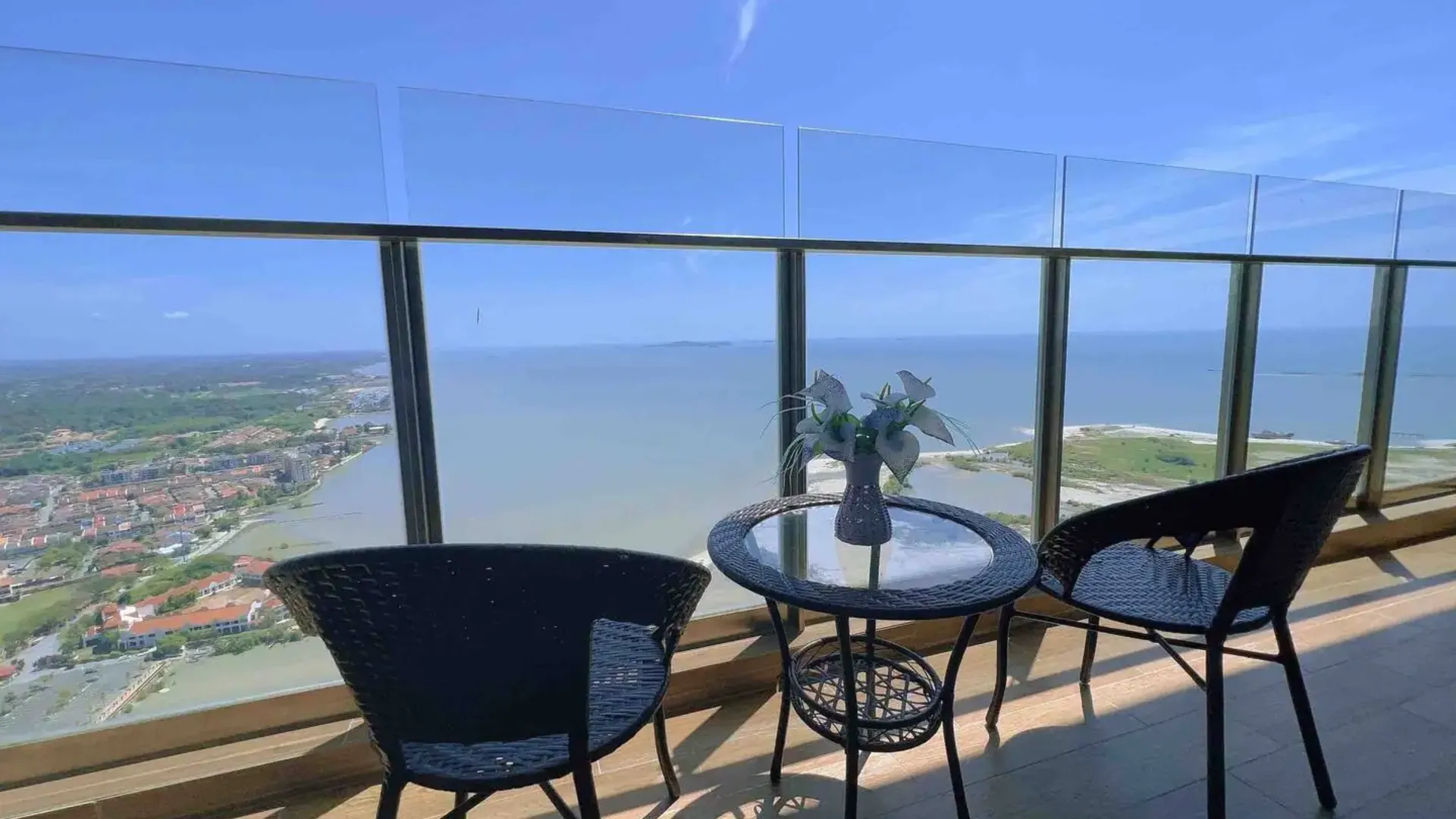 말라카 멜라카 라야의 프라이빗 하우스 (100m², 침실 3개, 프라이빗 욕실 3개) 3성급 싱글룸 외관