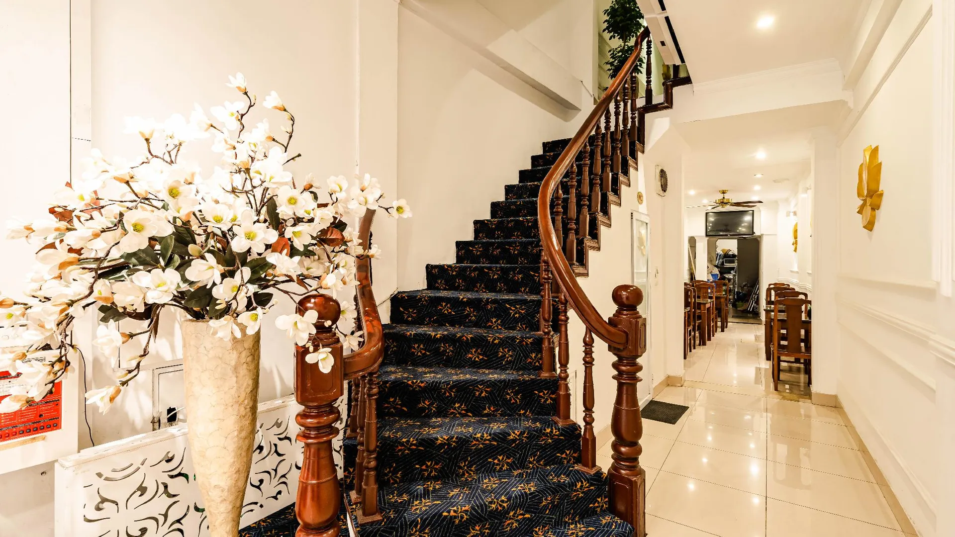 하노이 와일드 로터스 호텔 - 항베 2성급 호텔 외관