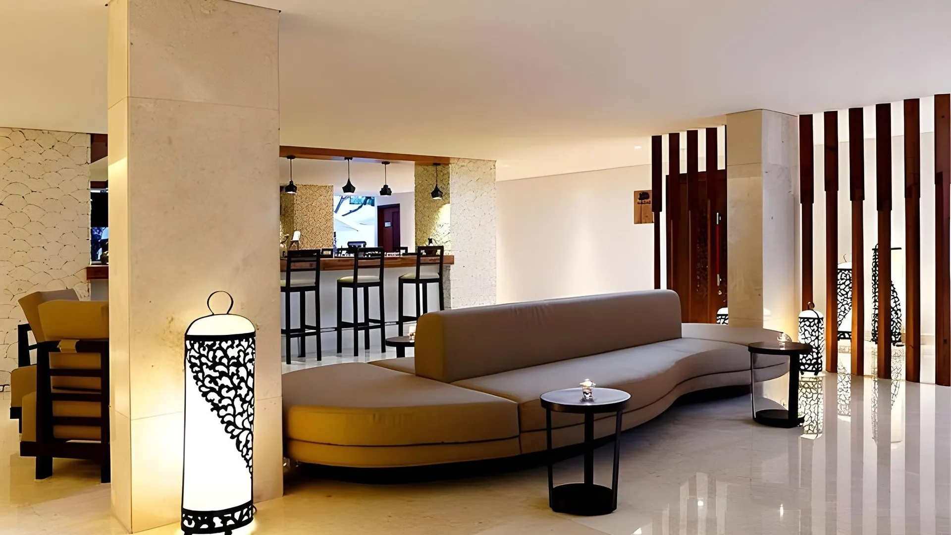 발리 디프리마호텔 페티텐겟 스미냑 4성급 호텔 객실