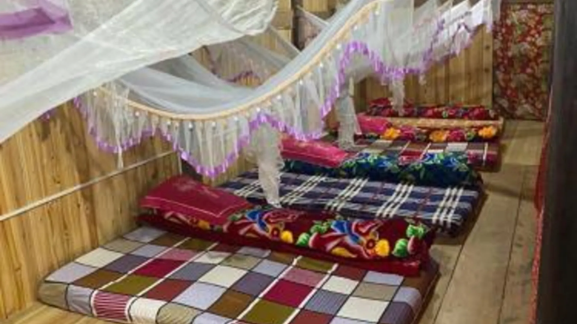 사파 Son Thoi Homestay 3성급 게스트하우스 스위트룸