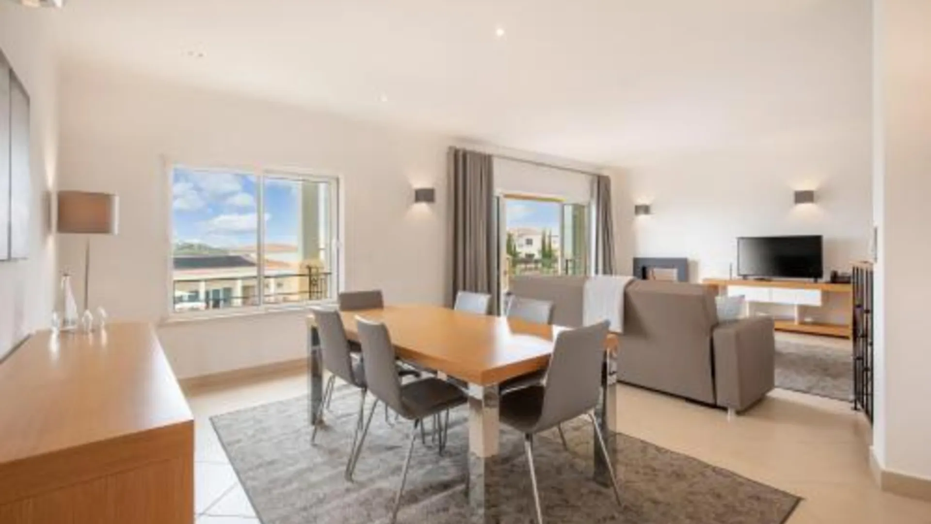 부덴스 NAU Salema Beach Village 4성급 호텔 외관