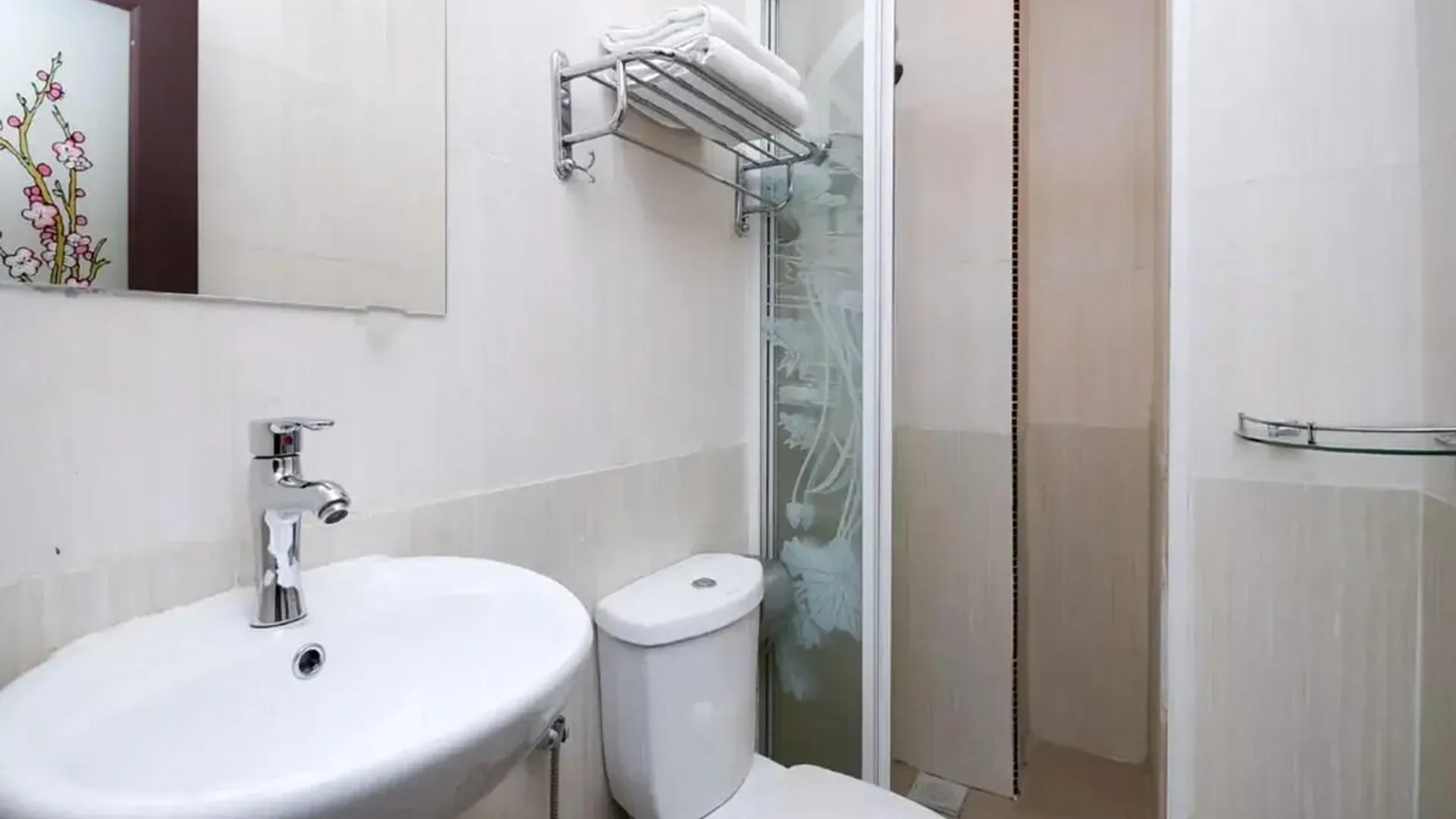 미리 커머셜 센터의 프라이빗 하우스 (m², 침실 1개, 프라이빗 욕실 1개) 2성급 싱글룸 스위트룸