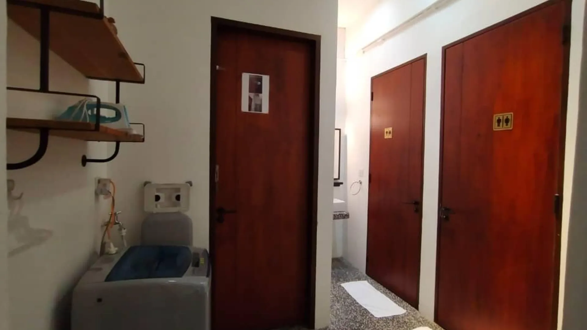 이포 캄풍 자와의 프라이빗 하우스 (988m², 침실 3개, 프라이빗 욕실 2개) 2성급 게스트하우스 레스토랑