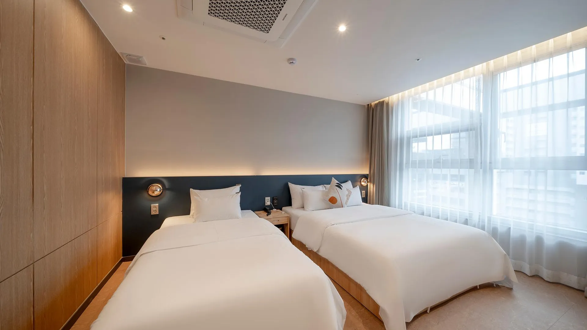 시흥 넘버25 호텔 거북섬점 3성급 호텔 수영장