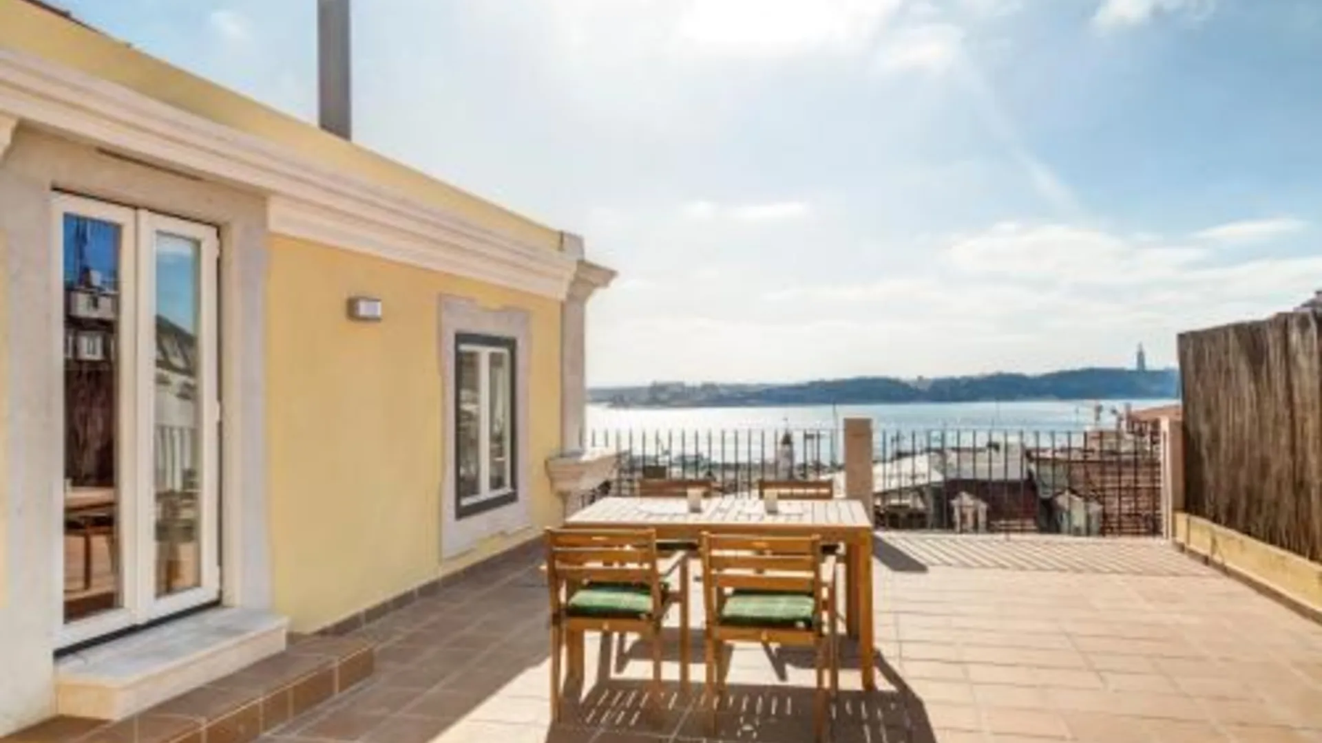 리스본 팔라시오 카모에스 - 리스본 서비스 아파트먼트 4성급 호텔 외관