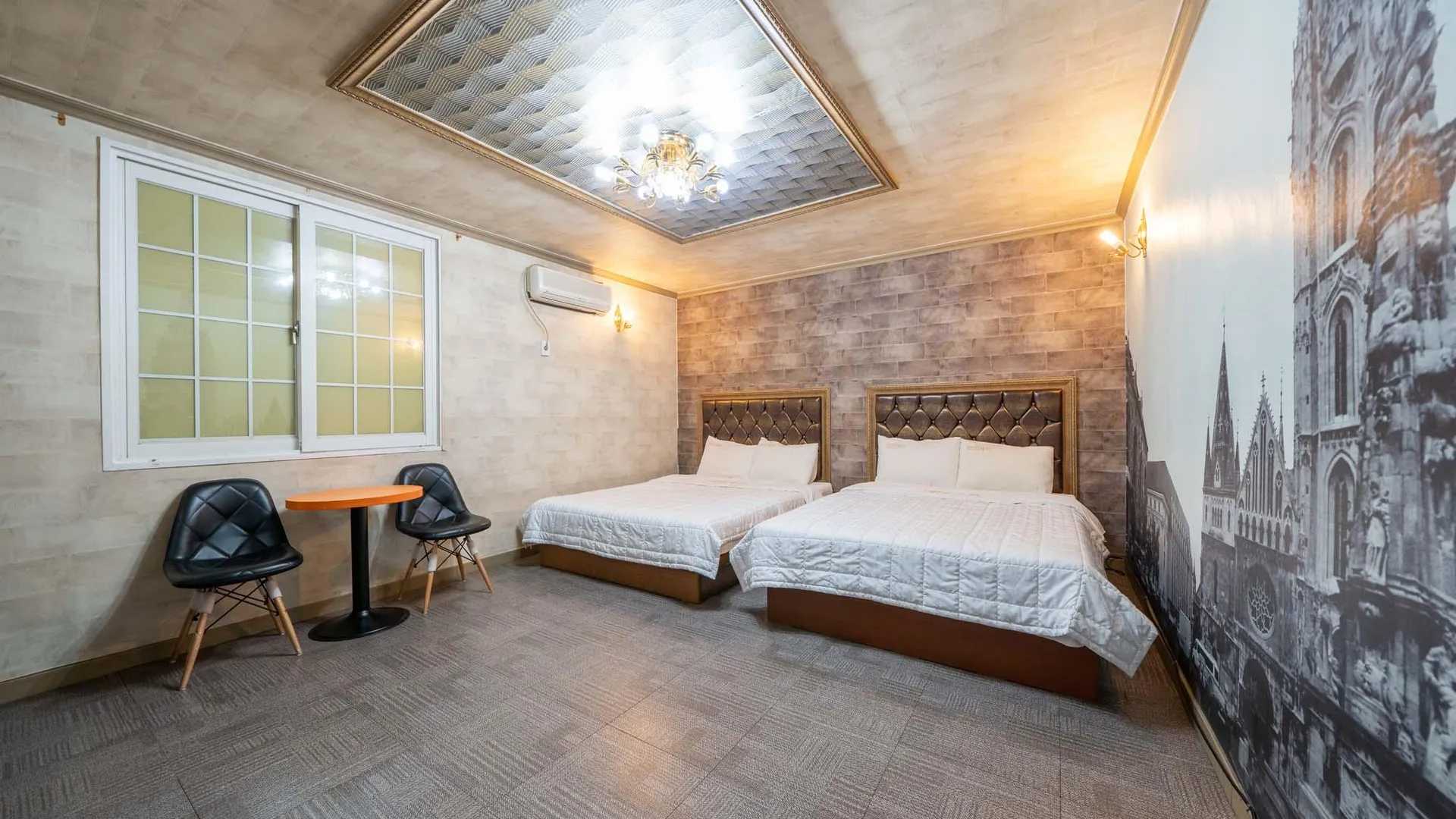 전주 전주 우아동 레드 호텔 스위트룸