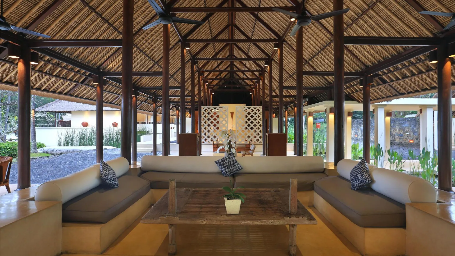 발리 알릴라 망기스 3성급 호텔 부대시설