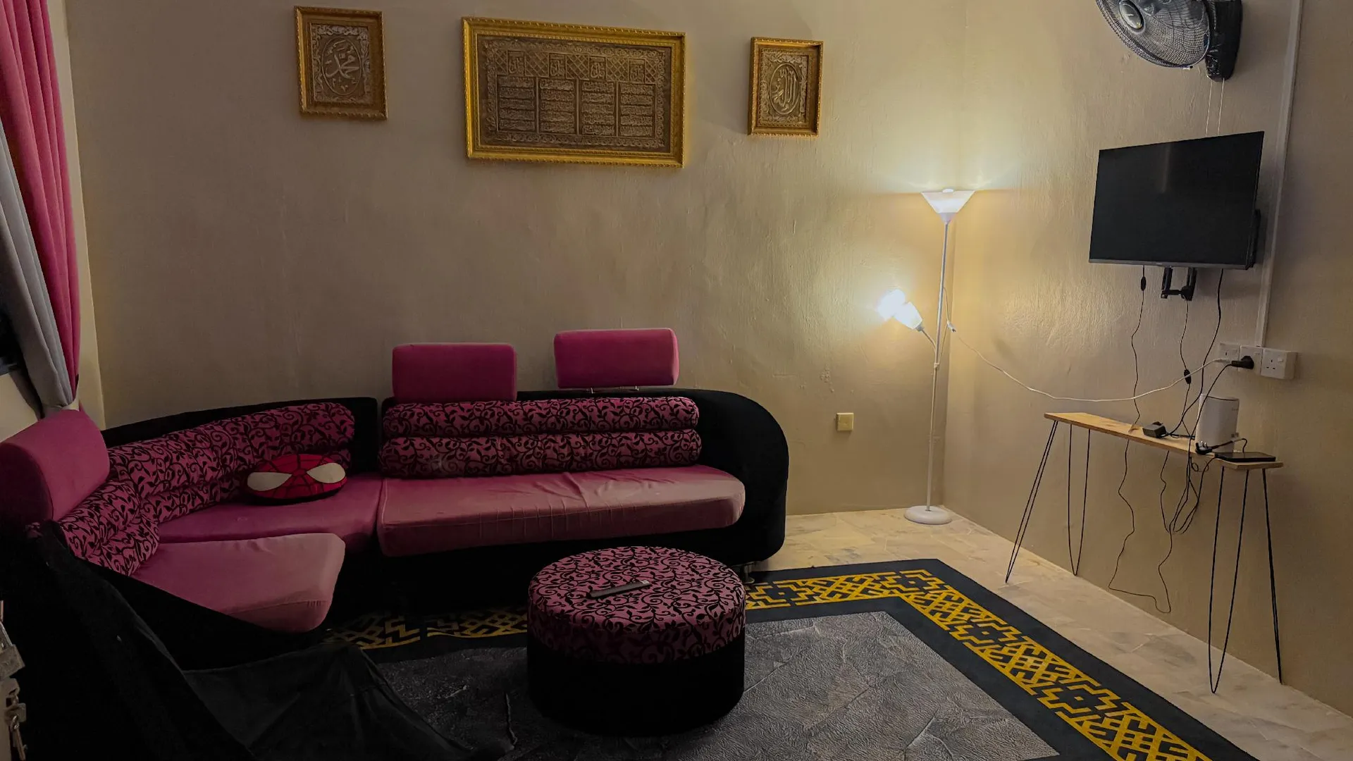 쿠안탄 감방의 프라이빗 하우스 (m², 침실 3개, 프라이빗 욕실 2개) 2성급 싱글룸 부대시설