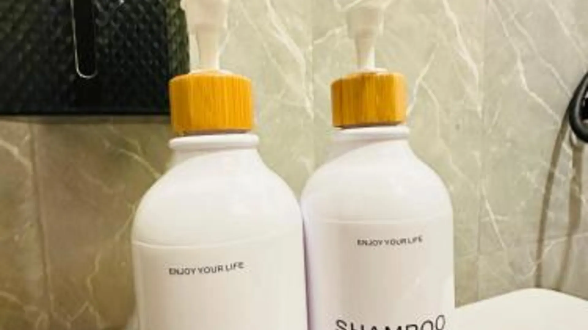 푸켓 데드바이차 카페 앤 호스텔 푸켓 올드타운 2성급 호텔 객실