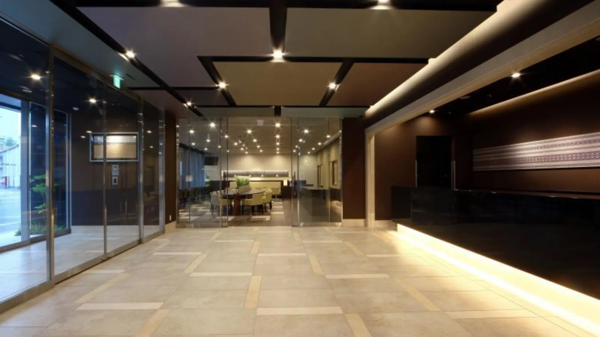 후쿠오카 도미인 프리미엄 하카타 캐널 시티 마에 내추럴 핫 스프링 4성급 호텔 로비