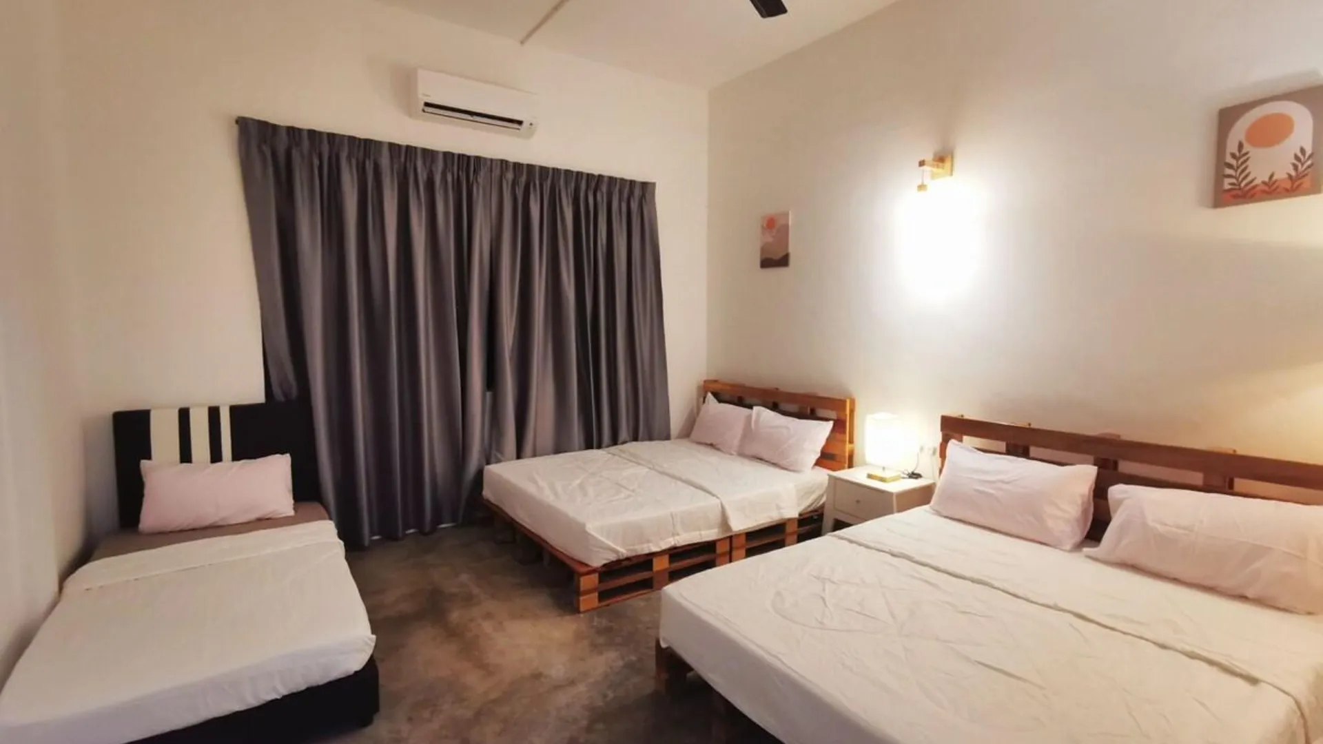 이포 캄풍 쿠차이의 프라이빗 하우스 (100m², 침실 2개, 프라이빗 욕실 2개) 3성급 싱글룸 스위트룸