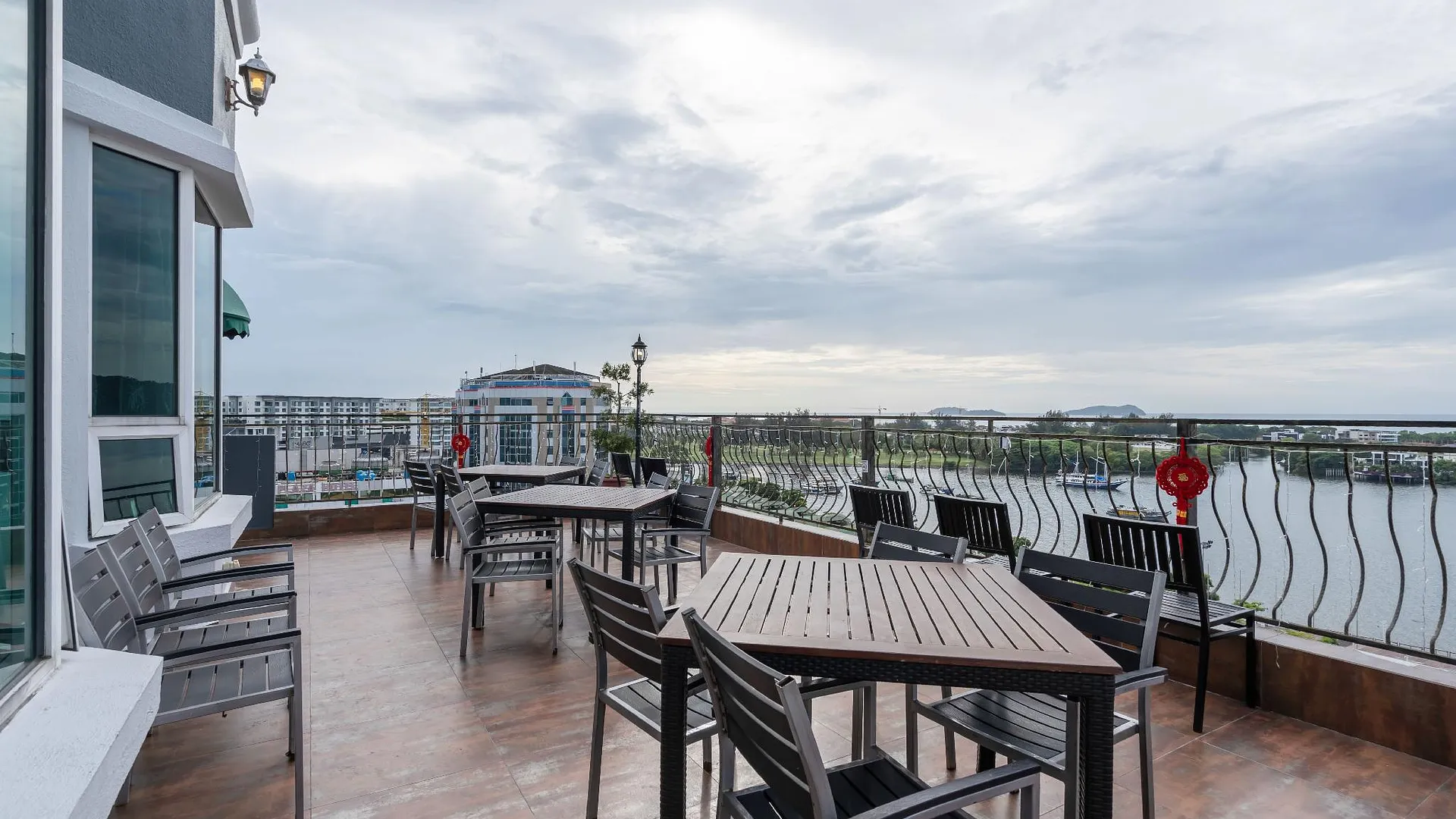 코타키나발루 프로미네이드 호텔 4성급 호텔 부대시설