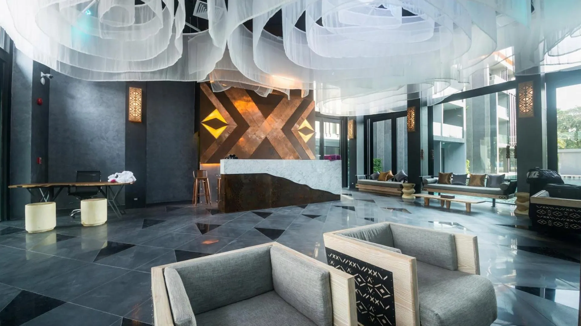 푸켓 마야 푸켓 에어포트 호텔 4성급 호텔 로비