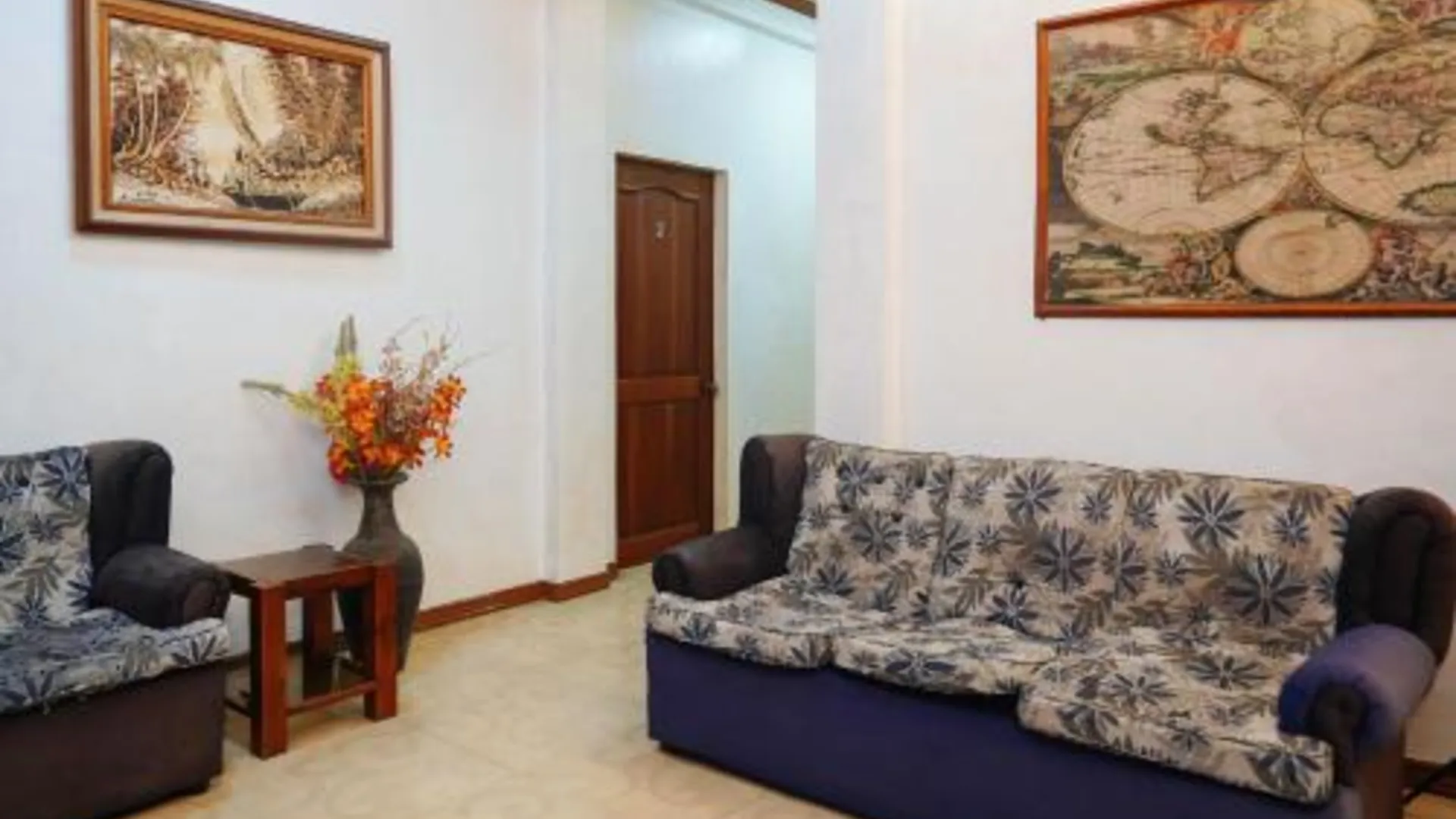 세부 C 스타 트래블러스 인 호텔 로비