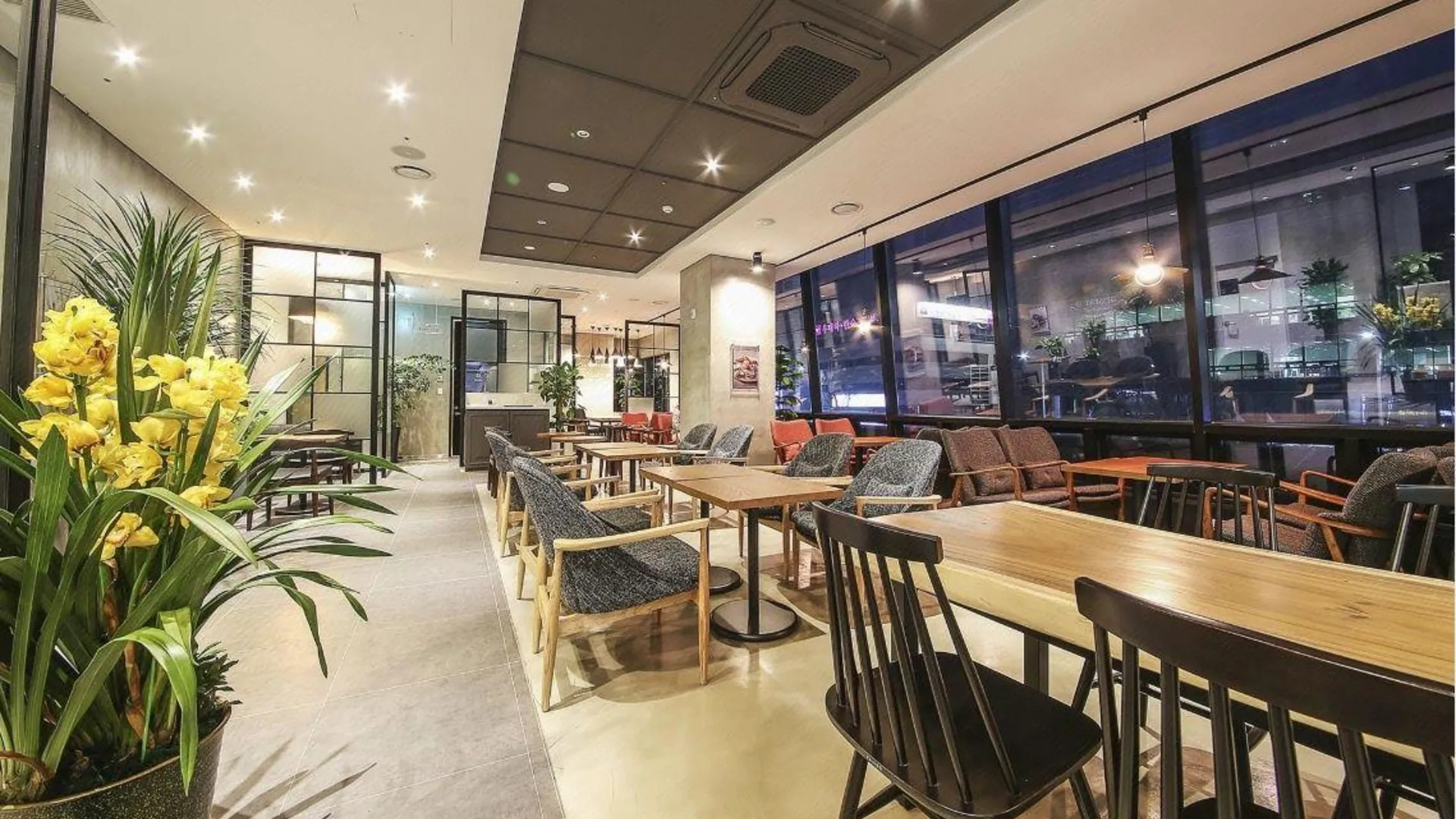 서울 호텔 더 디자이너스 서울역 3성급 호텔 레스토랑