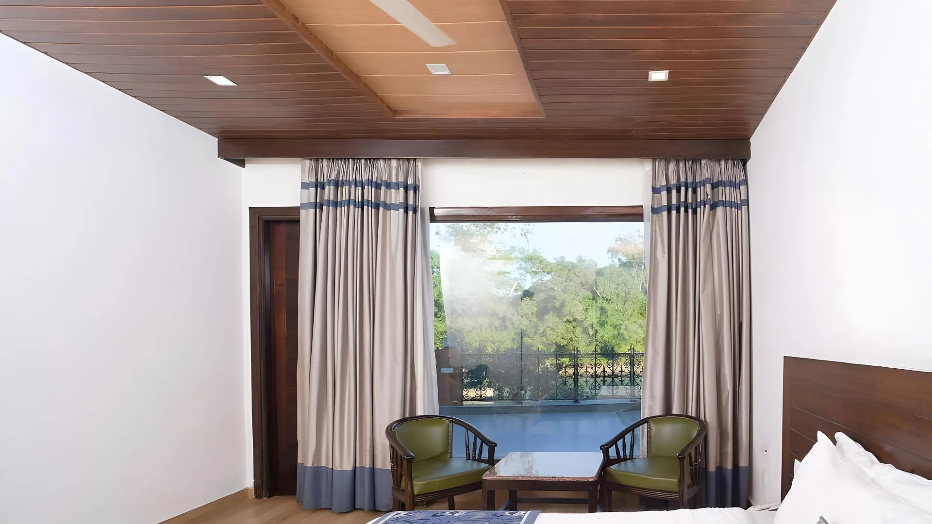 파탄코트 Comfort Inn Coral River 3성급 호텔 스위트룸