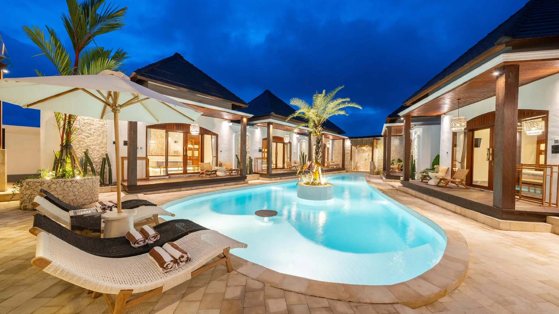 발리 카사 마두 5성급 게스트하우스 로비