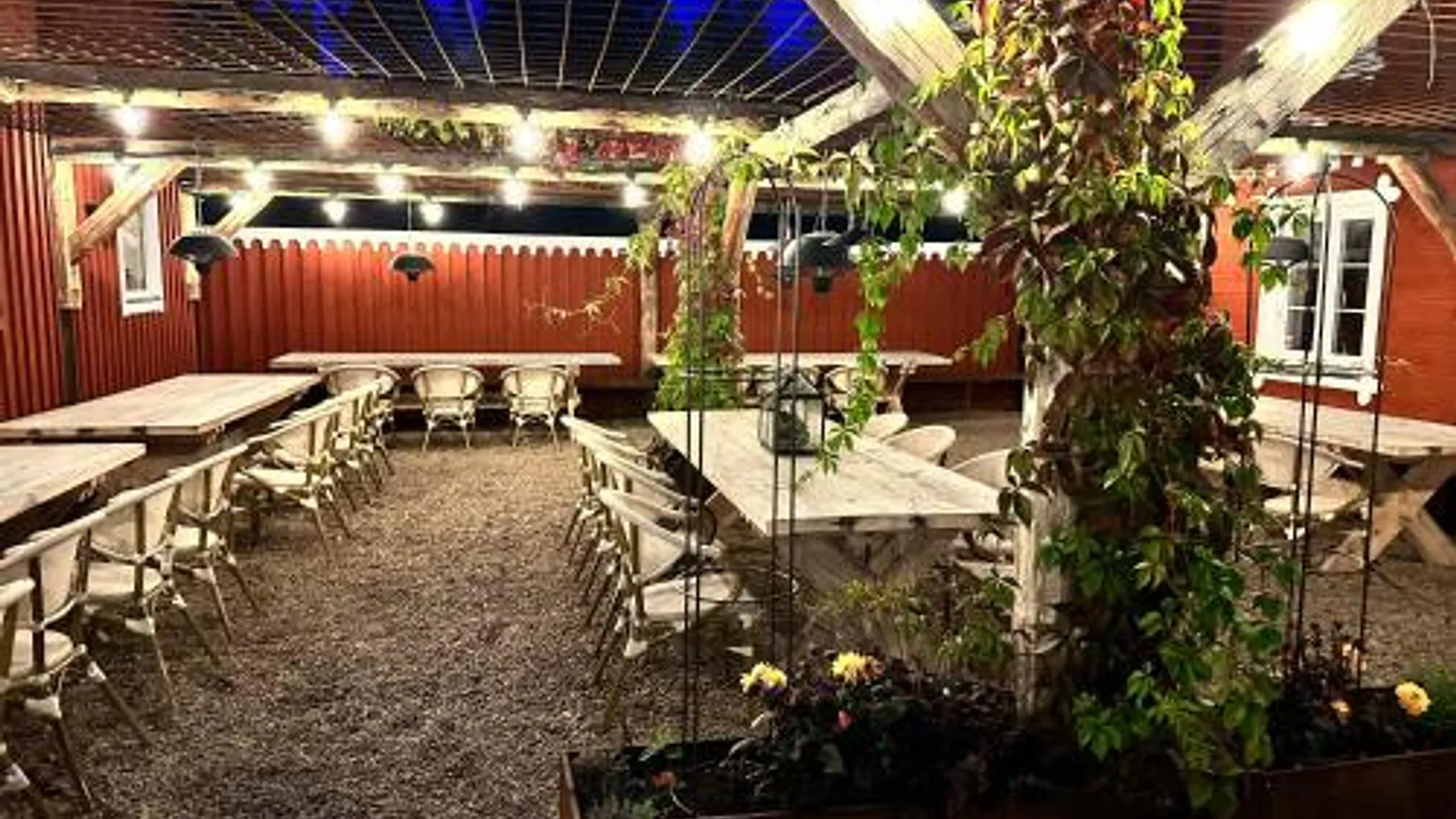 베크훌트 Musteriet i Djursdala 4성급 호텔 레스토랑