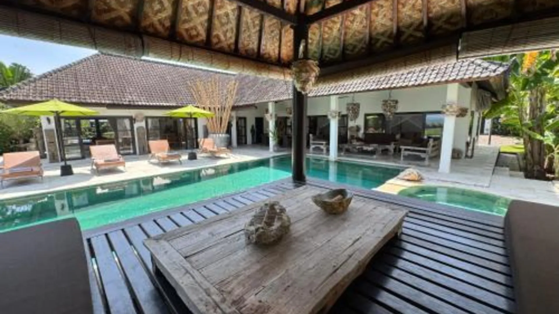 발리 Beautiful Beach Villa Nujum with staff. 5성급 싱글룸 전망