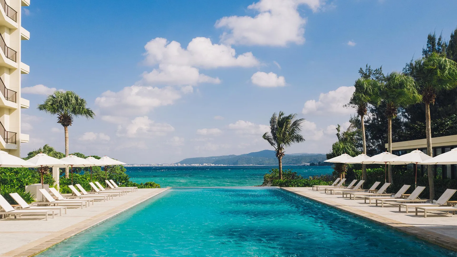 오키나와 본섬 더 테라스 클럽 웰니스 탈라소 앳 부세나 5성급 호텔 로비