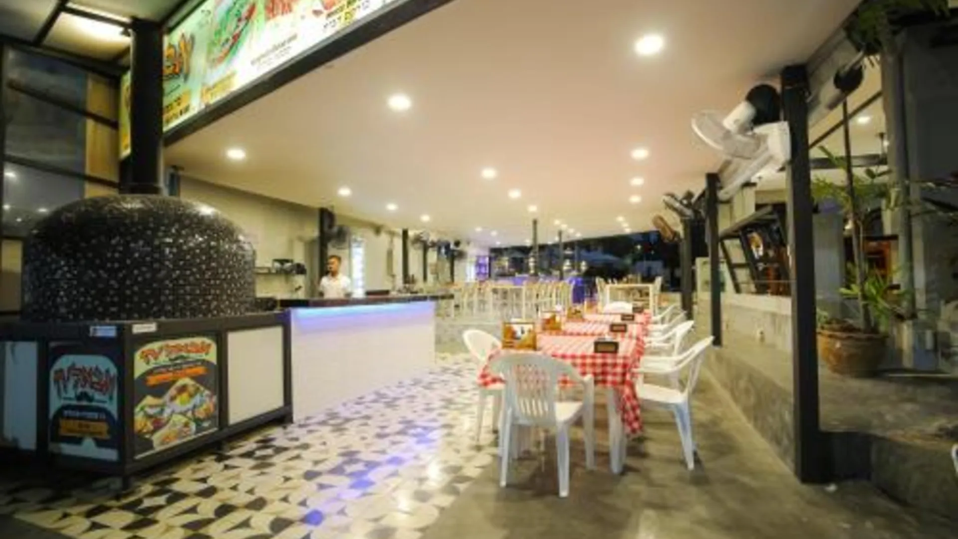 푸켓 ETK 파통 3성급 호텔 레스토랑