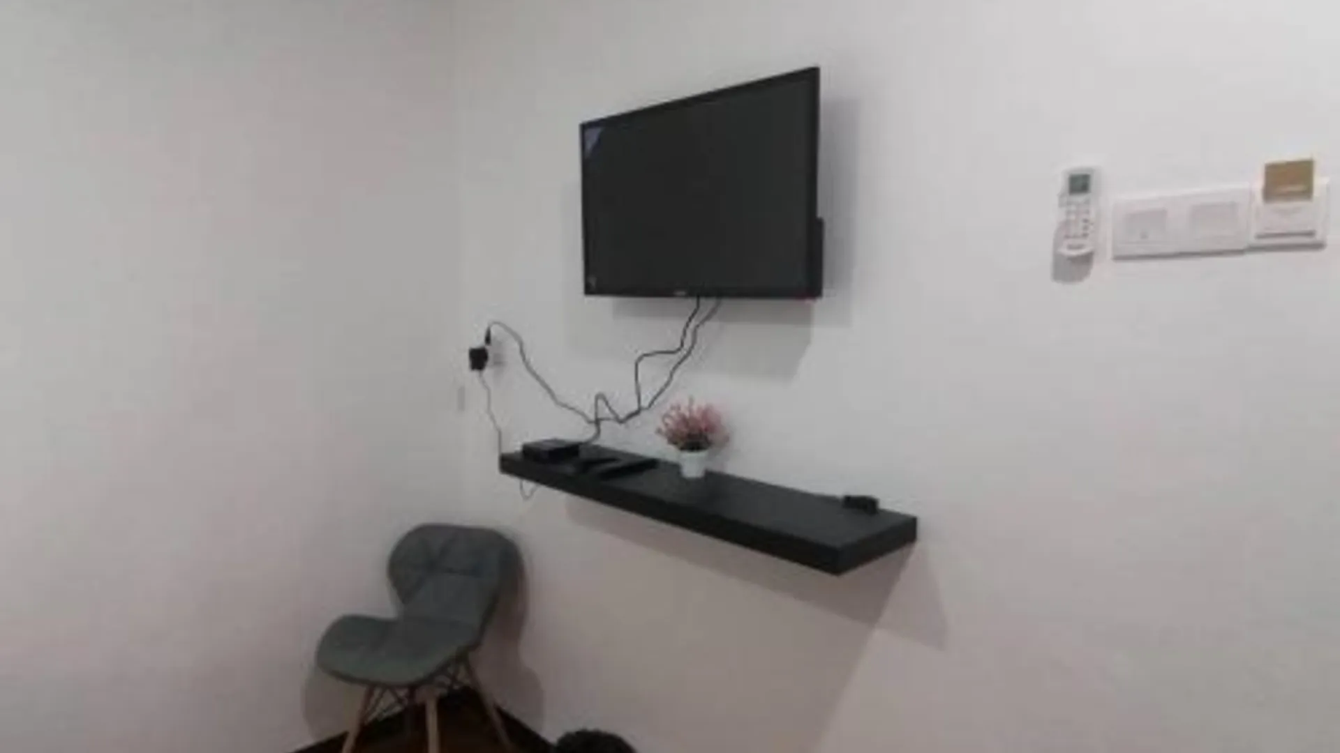 루나스 Hi TechSTAY 2성급 게스트하우스 스위트룸