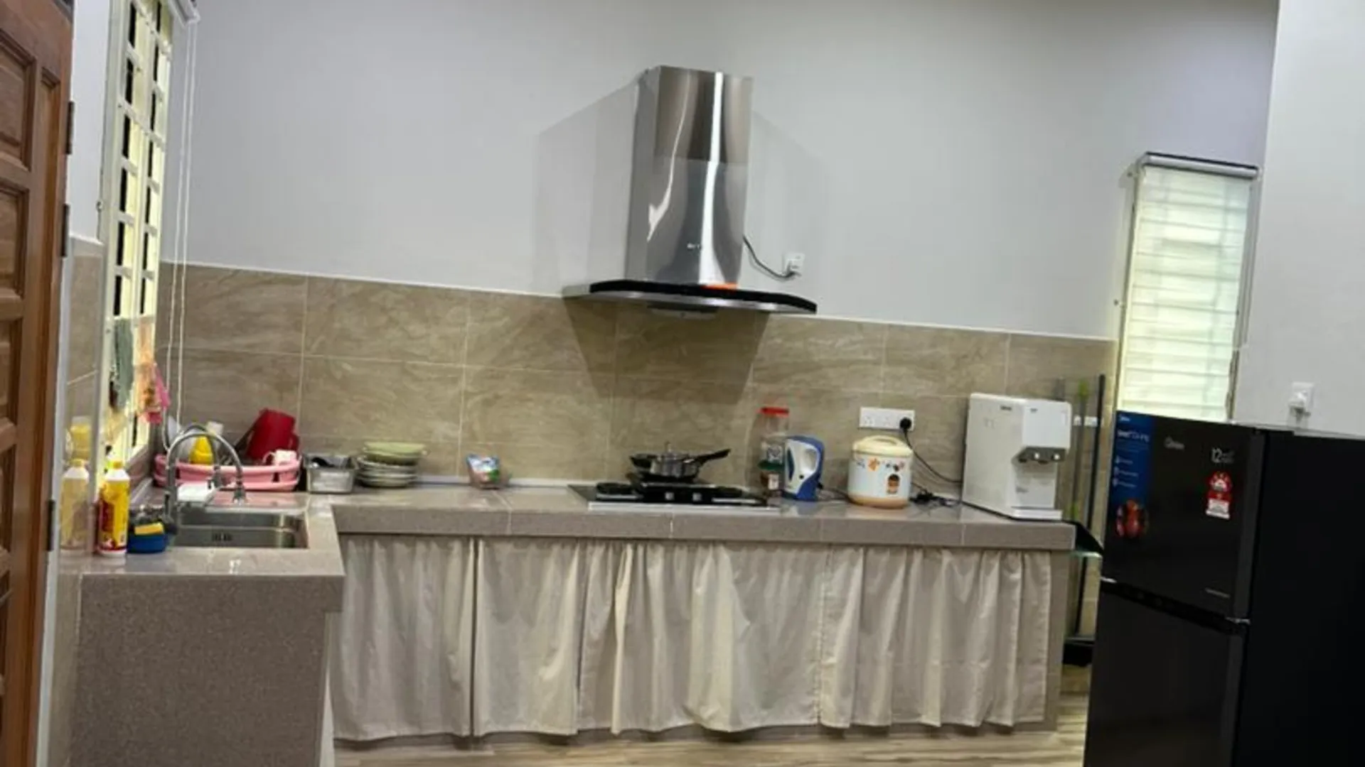 부킷 파용 부킷 파용의 방갈로 (2000m², 침실 3개, 프라이빗 욕실 3개) 2성급 싱글룸 외관