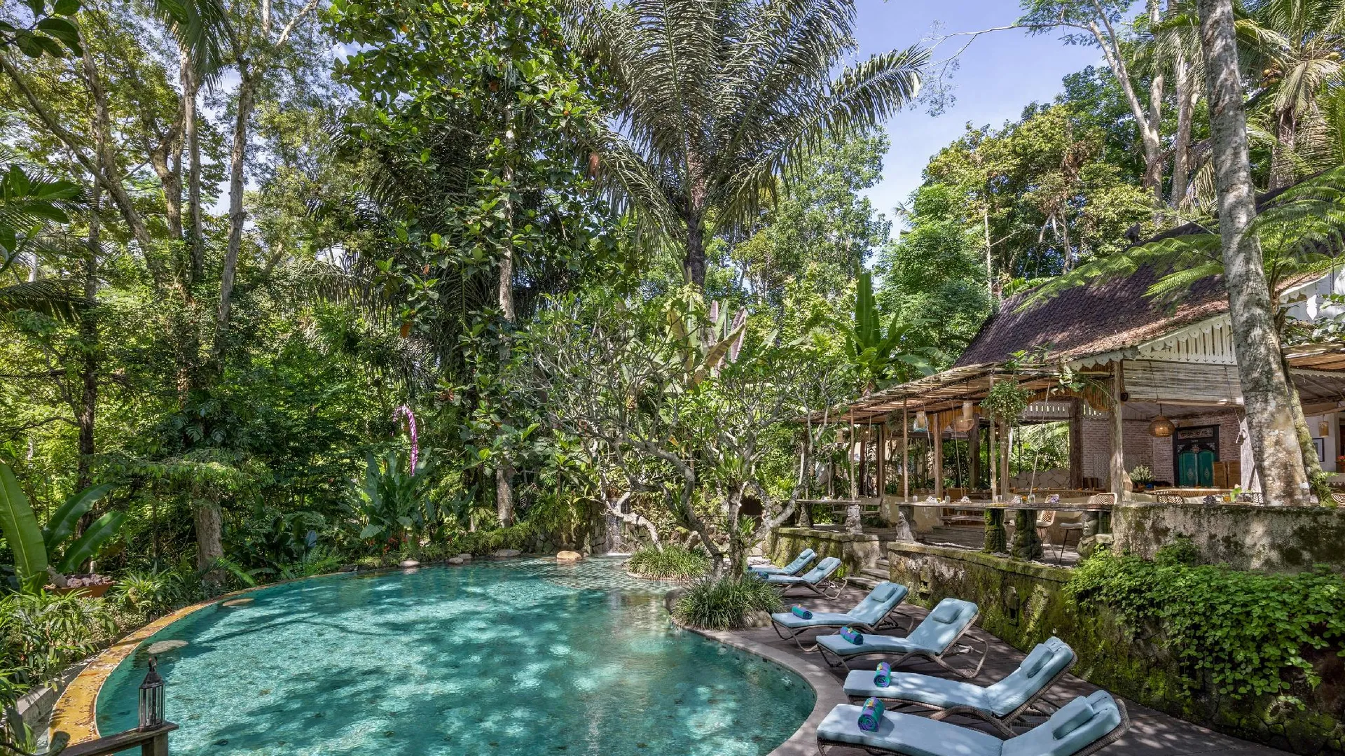 발리 프라마나 기리 쿠스마 4성급 호텔 객실