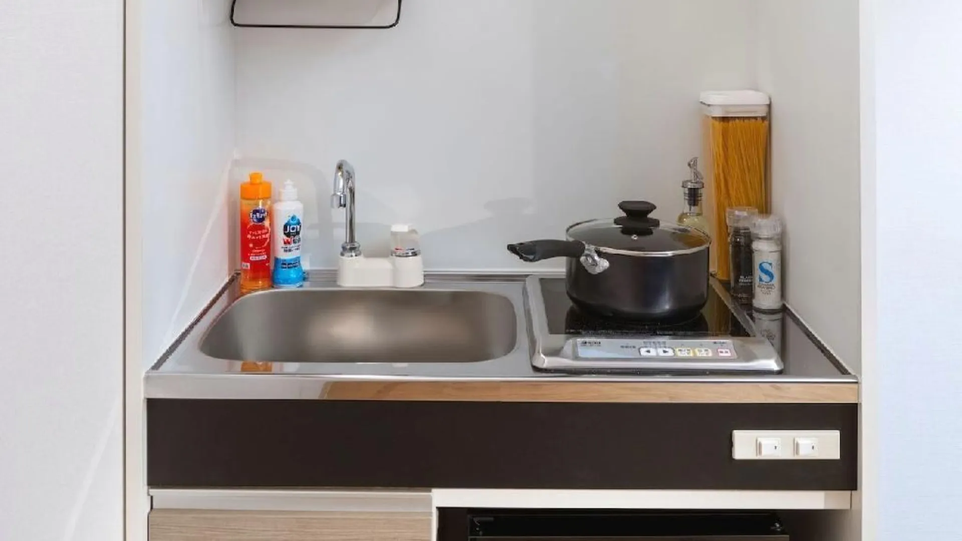 오사카 팝웨이 레지던스 텐노지 4성급 호텔 객실