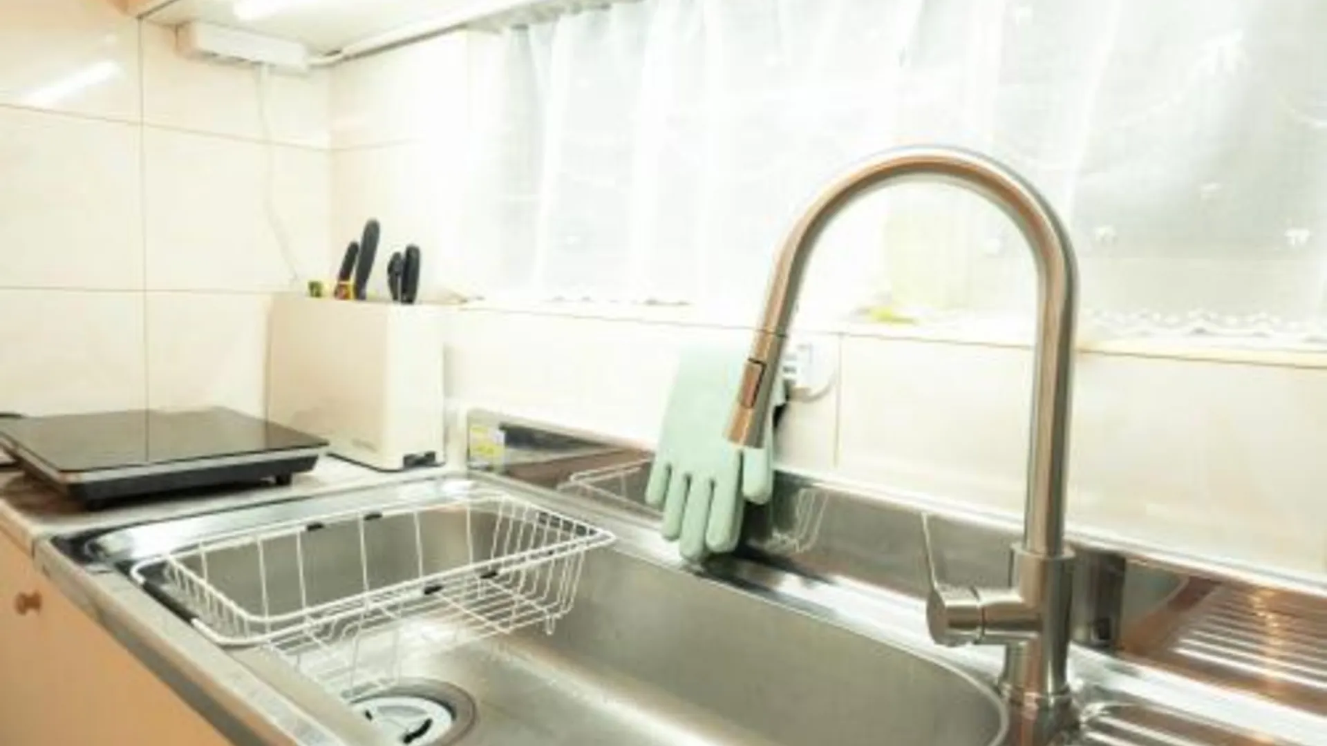 서울 화곡SongStay 무료짐보관 화곡역 도보5분 더현대서울 여의도 4성급 싱글룸 외관