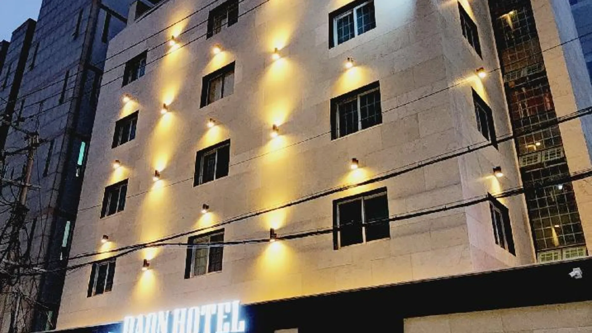 김해 DAON HOTEL 다온호텔 김해 : 가성비 좋은 깨끗한 비지니스 호텔 5성급 호텔 객실