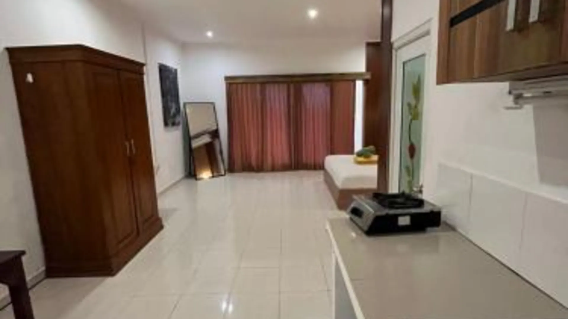 발리 아조나 그린 1성급 호텔 레스토랑