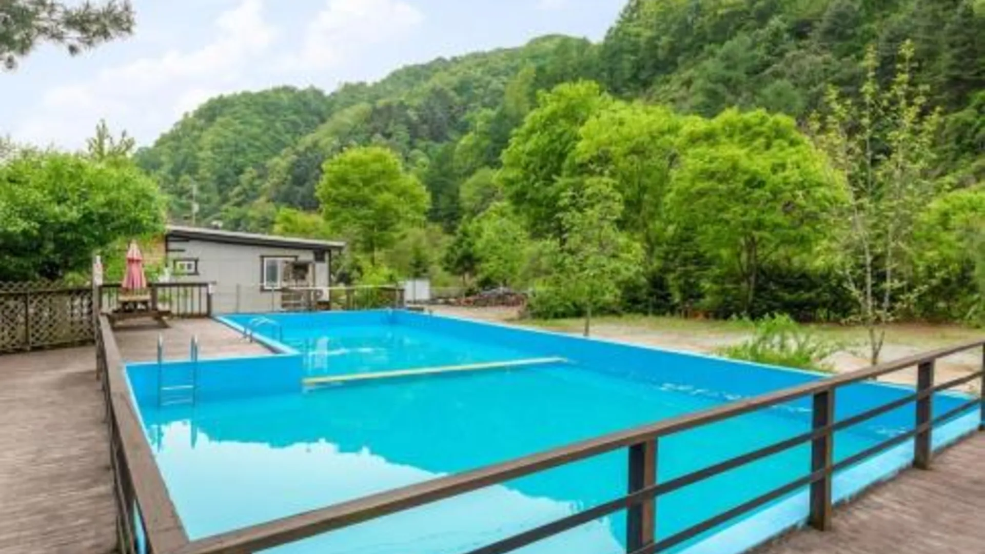 가평 가평 아띠랑스 펜션 2성급 게스트하우스 전망